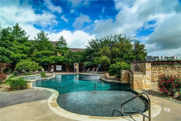 $217,500 | 2410 South 2nd Street, Unit 841, Waco, TX 76706