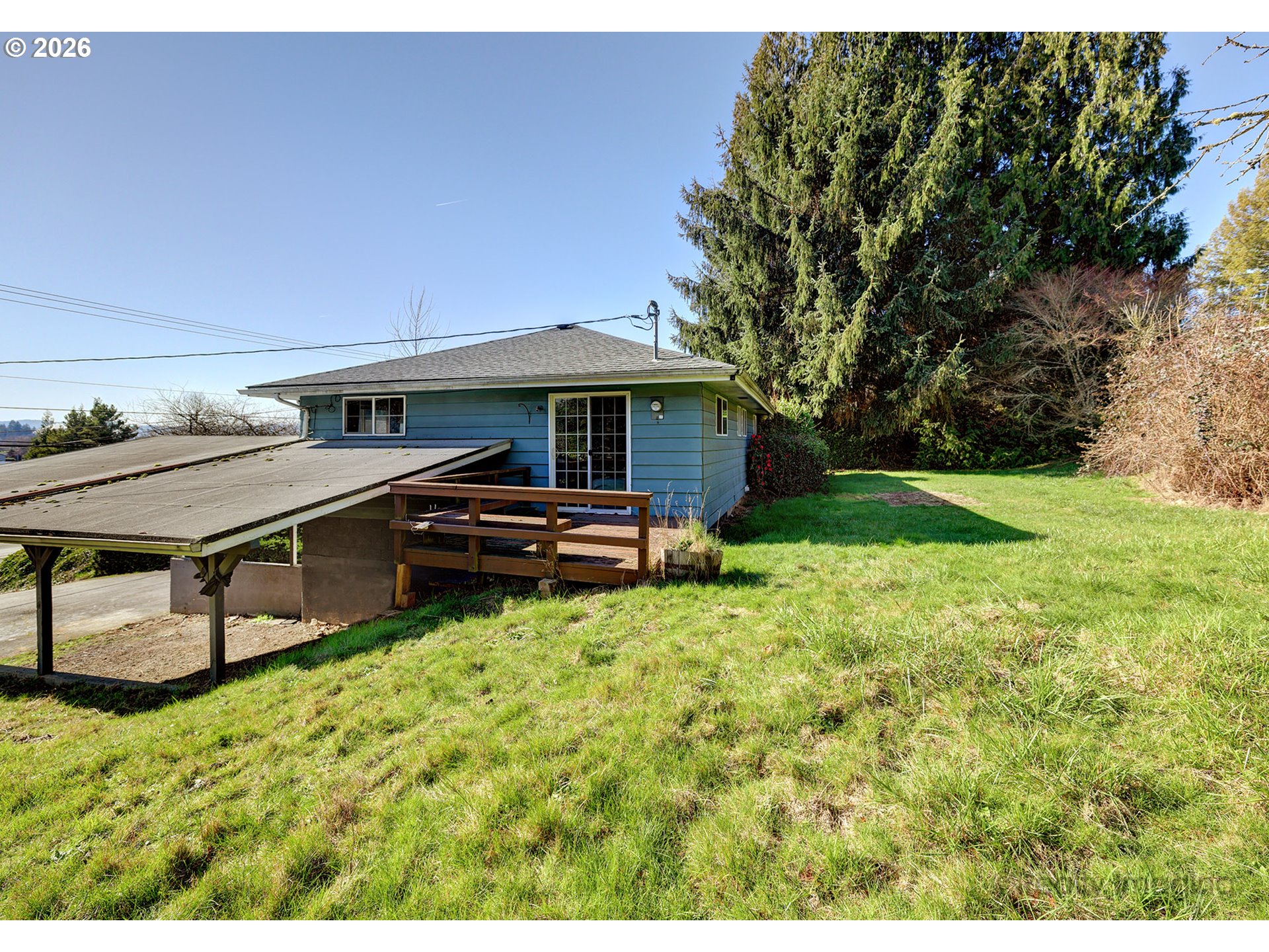 1703 Allen Street Kelso, WA 98626 - Photo 14 of 23 a house view with a garden space