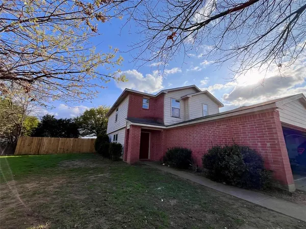 $2,250 | 7002 Wax Berry Drive, Dallas, TX 75249