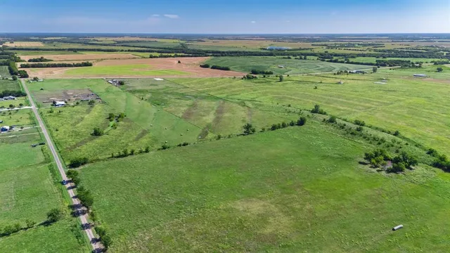 a view of an outdoor space and a yard