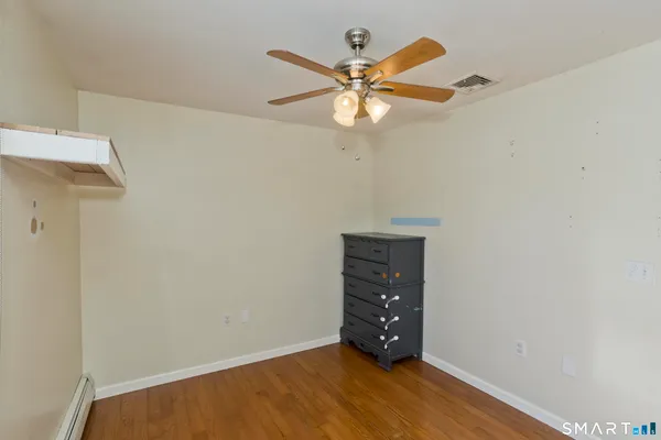 $349,999 | 25 A Queen Street, Enfield, CT 06082