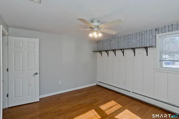 $349,999 | 25 A Queen Street, Enfield, CT 06082