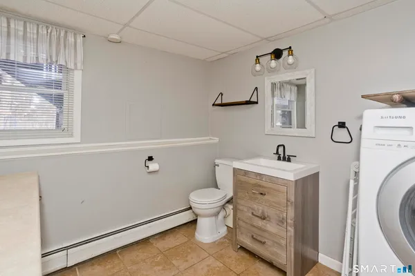 $349,999 | 25 A Queen Street, Enfield, CT 06082