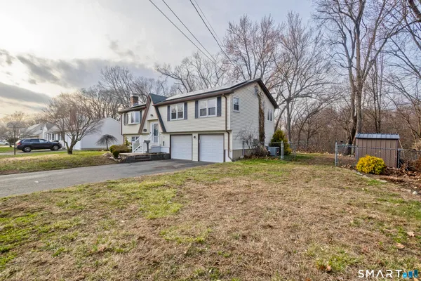 $349,999 | 25 A Queen Street, Enfield, CT 06082