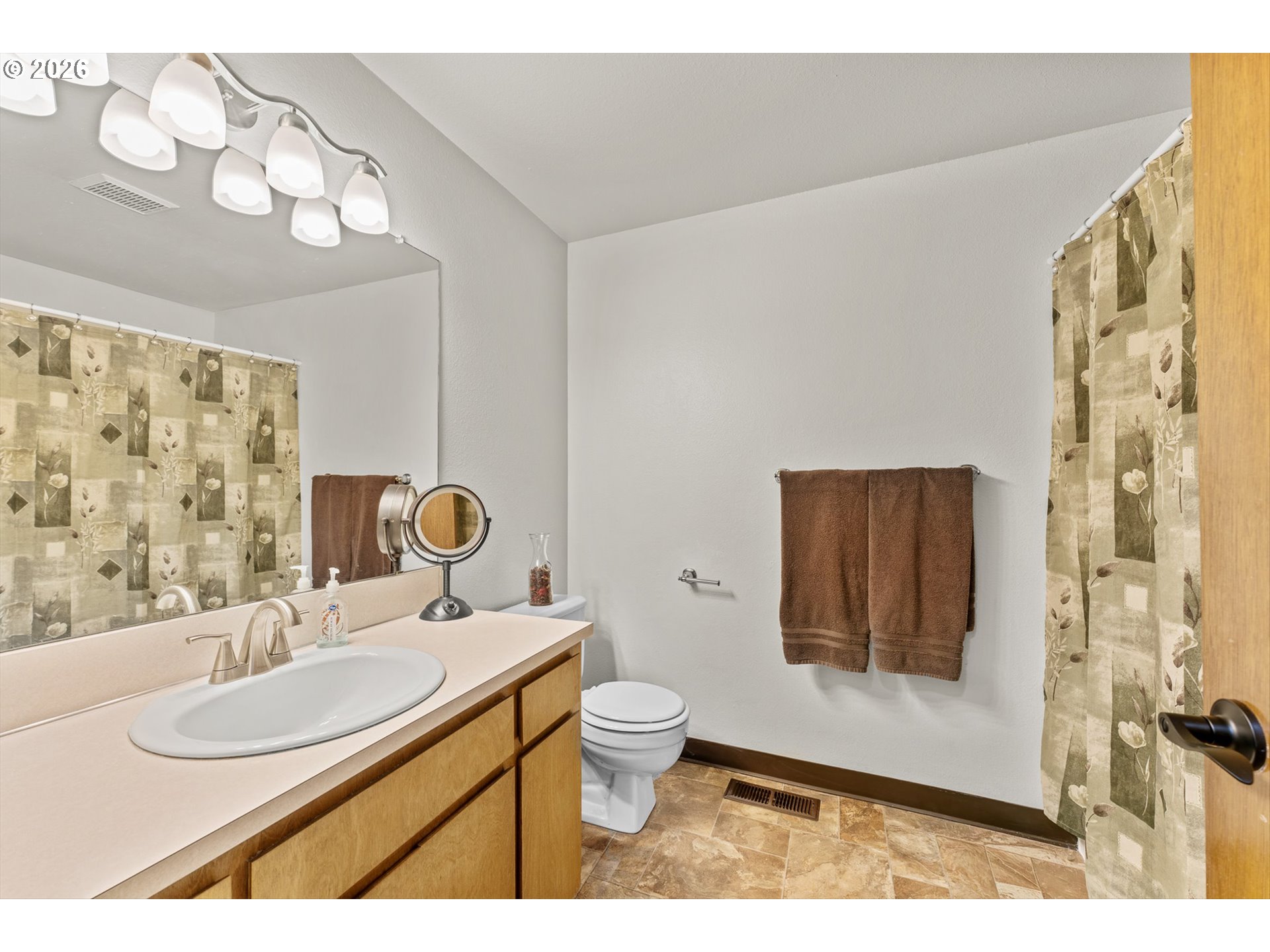177 South Heather Street Cornelius, OR 97113 - Photo 12 of 33 Bathroom