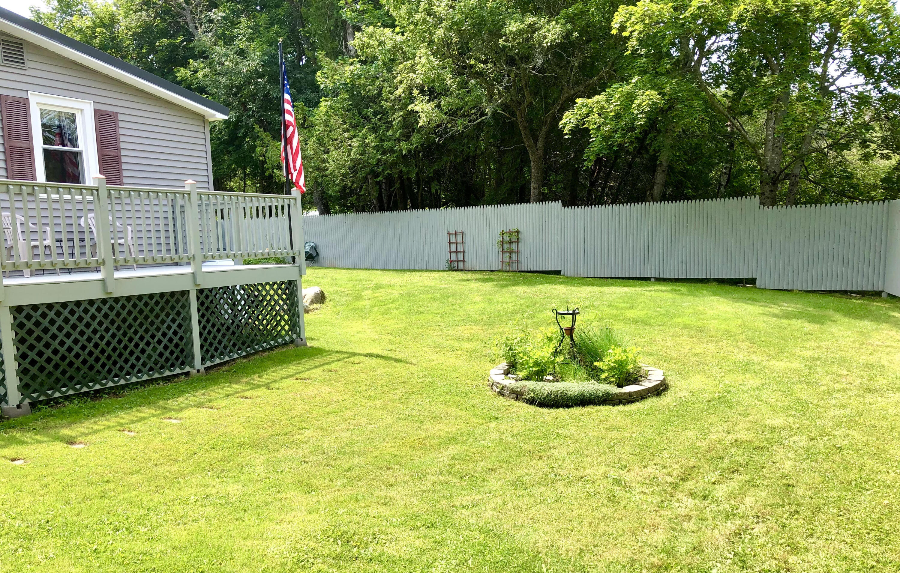 1512 Tremont Road Tremont, ME 04674 - Photo 15 of 39 Side yard
