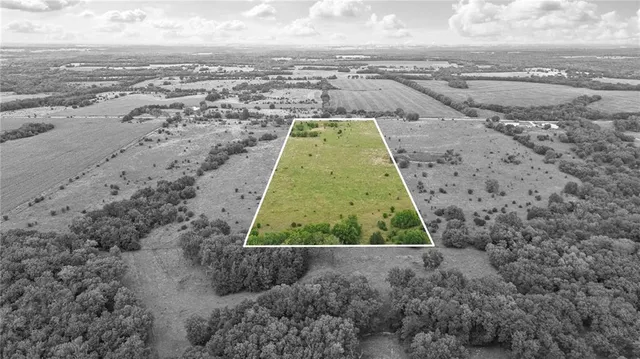 $99,750 | 136 Haskell Road, Pomona, KS 66076