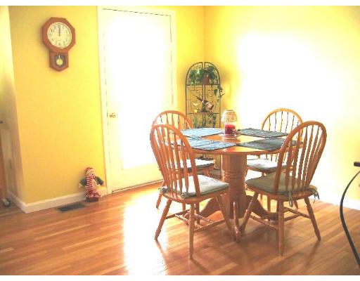 23 West Meadow Road, Unit 23 Townsend, MA 01474 - Photo 4 of 10