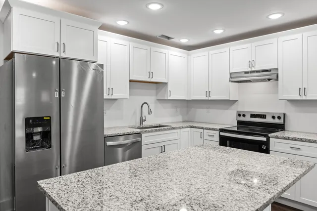 $1,400 | 27 North Drive, LaFayette, GA 30728