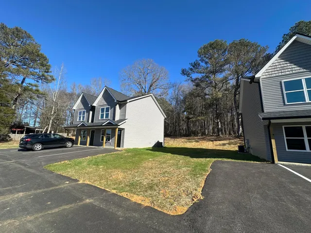 $1,400 | 27 North Drive, LaFayette, GA 30728