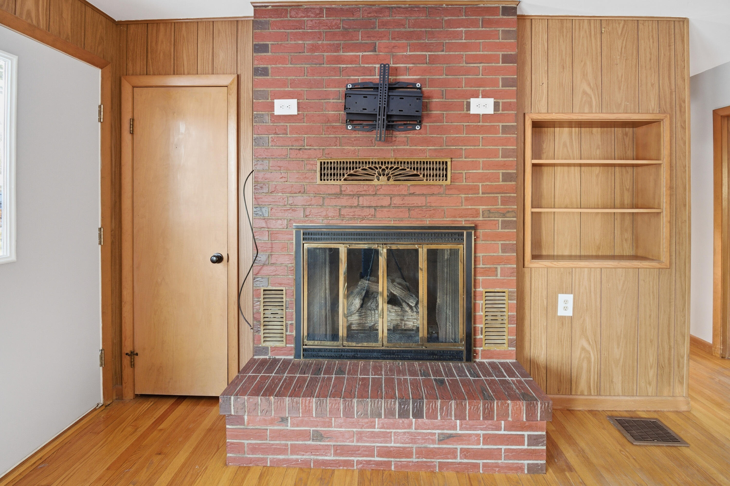 137 Littlefield Road Sabattus, ME 04280 - Photo 13 of 30 137 Littlefield Sabattus-9
