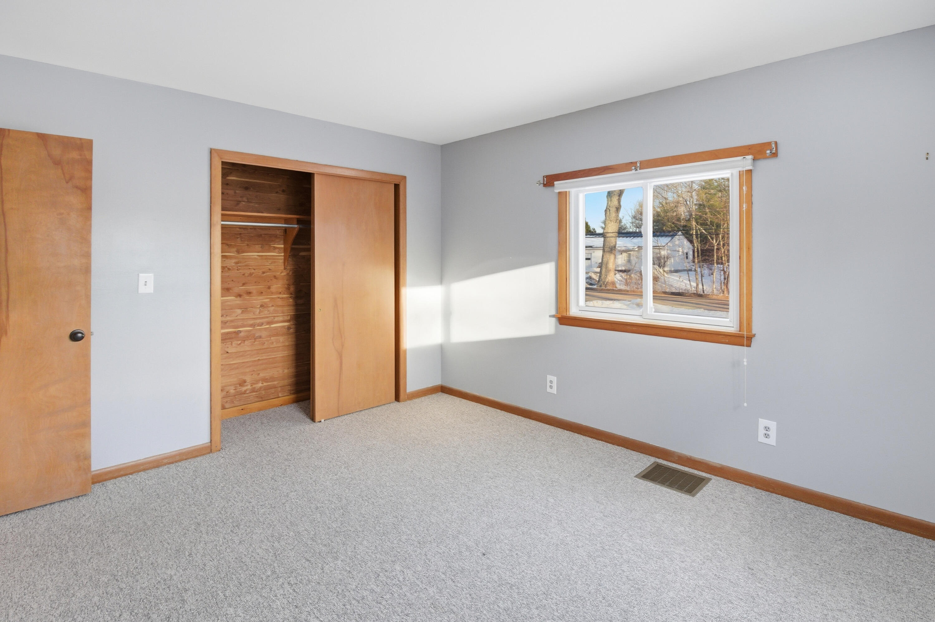 137 Littlefield Road Sabattus, ME 04280 - Photo 19 of 30 137 Littlefield Sabattus-15