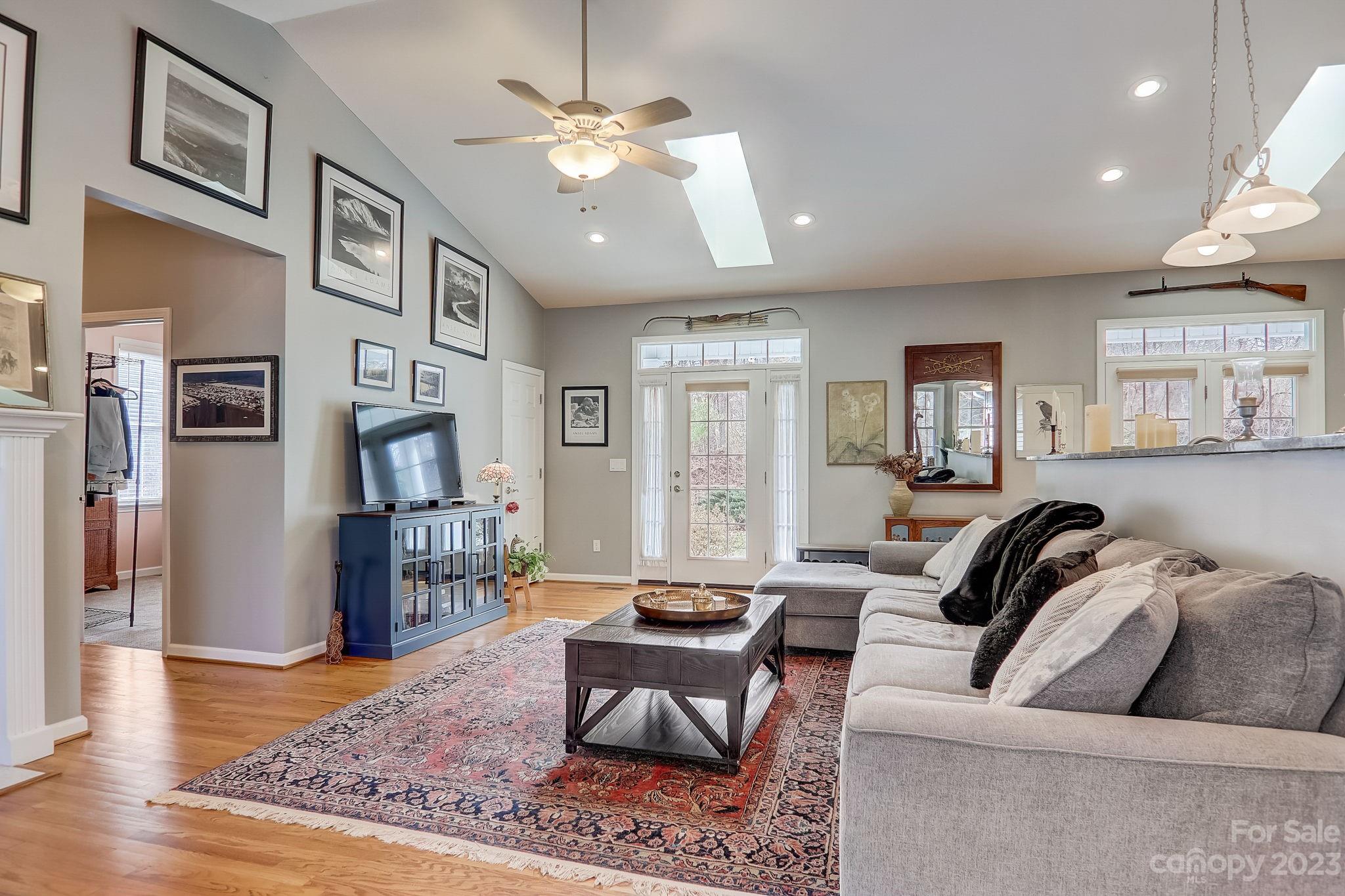 1603 Howard Gap Loop Road Flat Rock, NC 28731 - Photo 12 of 44 Gallery Image 12