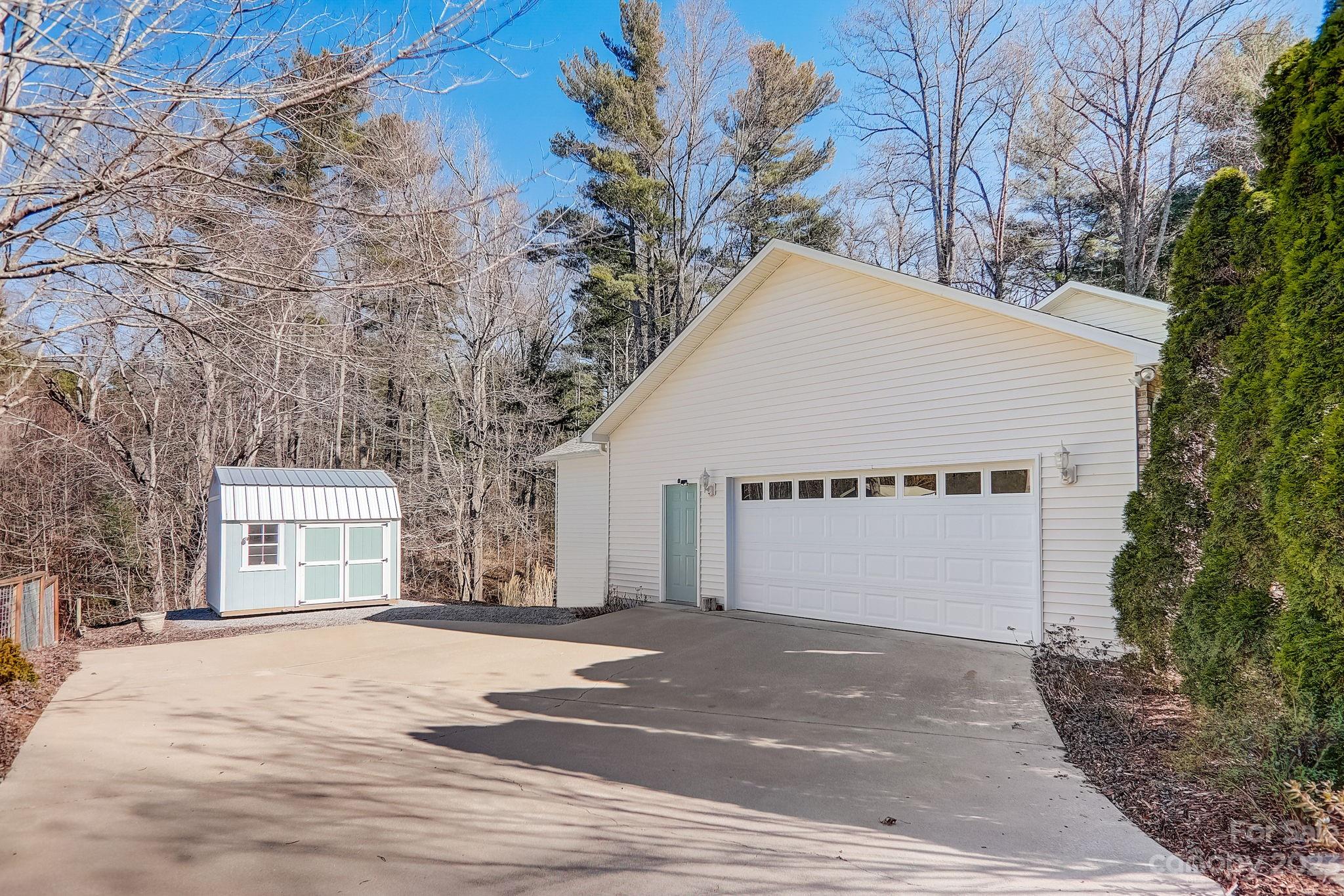 1603 Howard Gap Loop Road Flat Rock, NC 28731 - Photo 40 of 44 Gallery Image 40