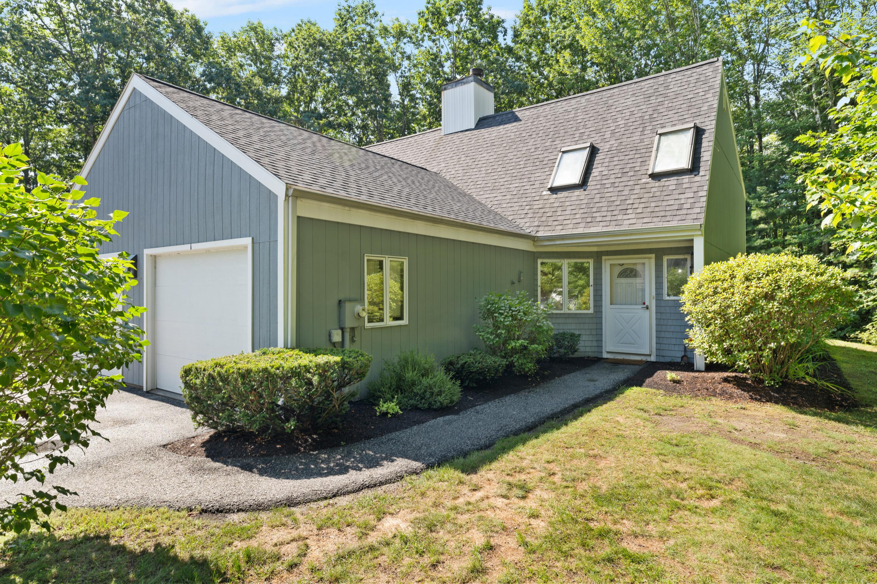 1 Stratton Road, Unit 1 Scarborough, ME 04074 - Photo 1 of 29 DSC08922