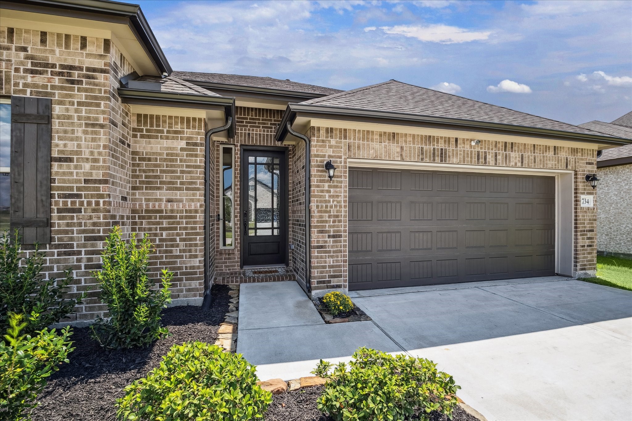1734 Compass Rose Angleton, TX 77515 - Photo 3 of 23