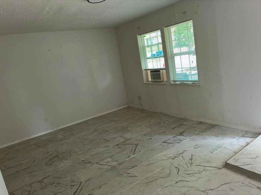 1918 Hampton Street Houston, TX 77088 - Photo 5 of 23