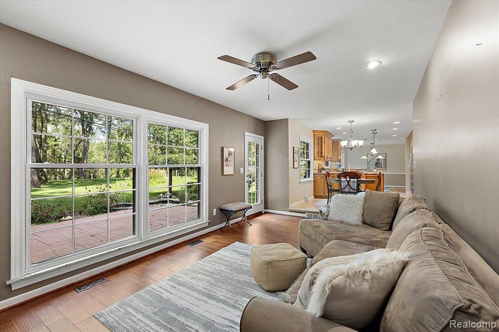 144 Oaklane Drive Rochester Hills, MI 48306 - Photo 27 of 74