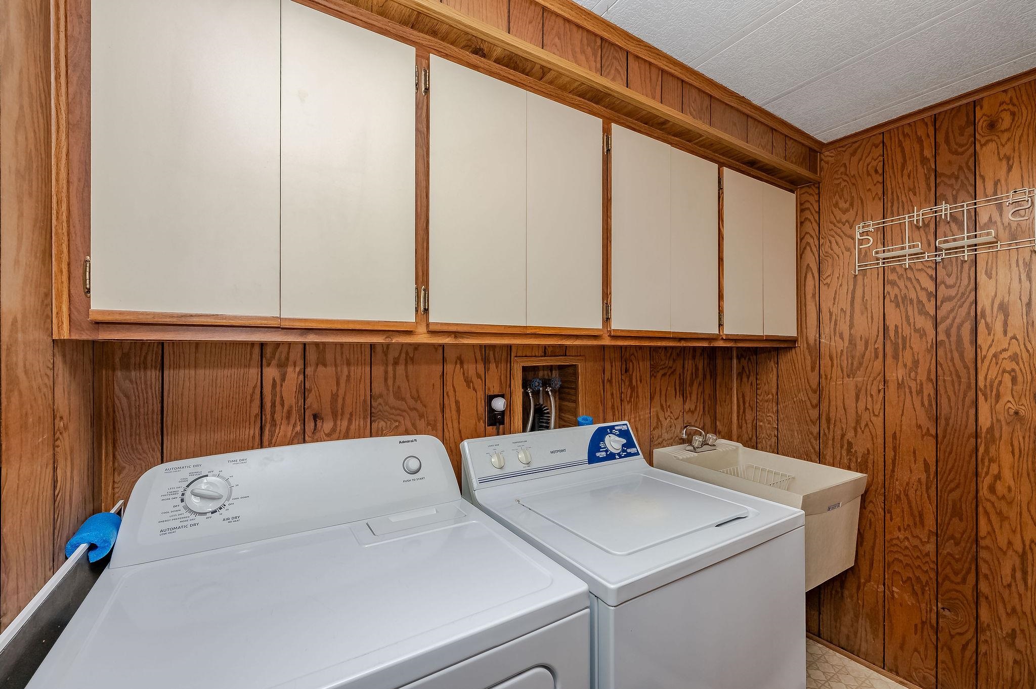 22 Cherokee Way Rochester, NH 03867 - Photo 12 of 36