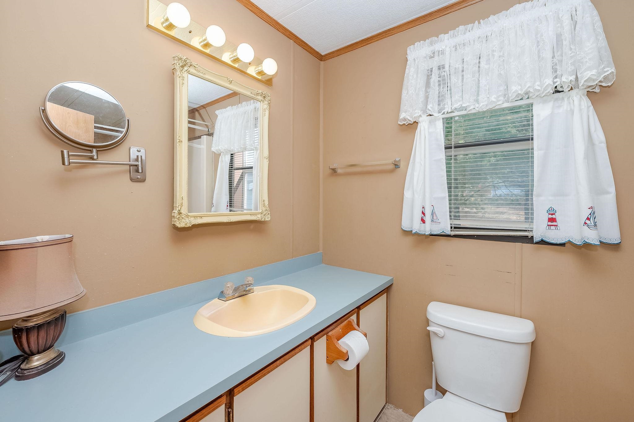 22 Cherokee Way Rochester, NH 03867 - Photo 17 of 36