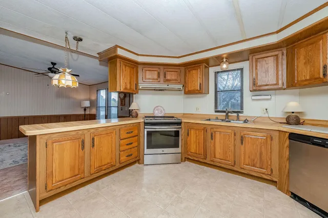 $135,000 | 22 Cherokee Way, Rochester, NH 03867