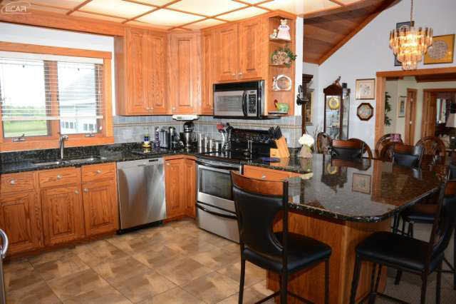 1136 South Cummings Road Davison, MI 48423 - Photo 27 of 41 21182915-26.JPG
