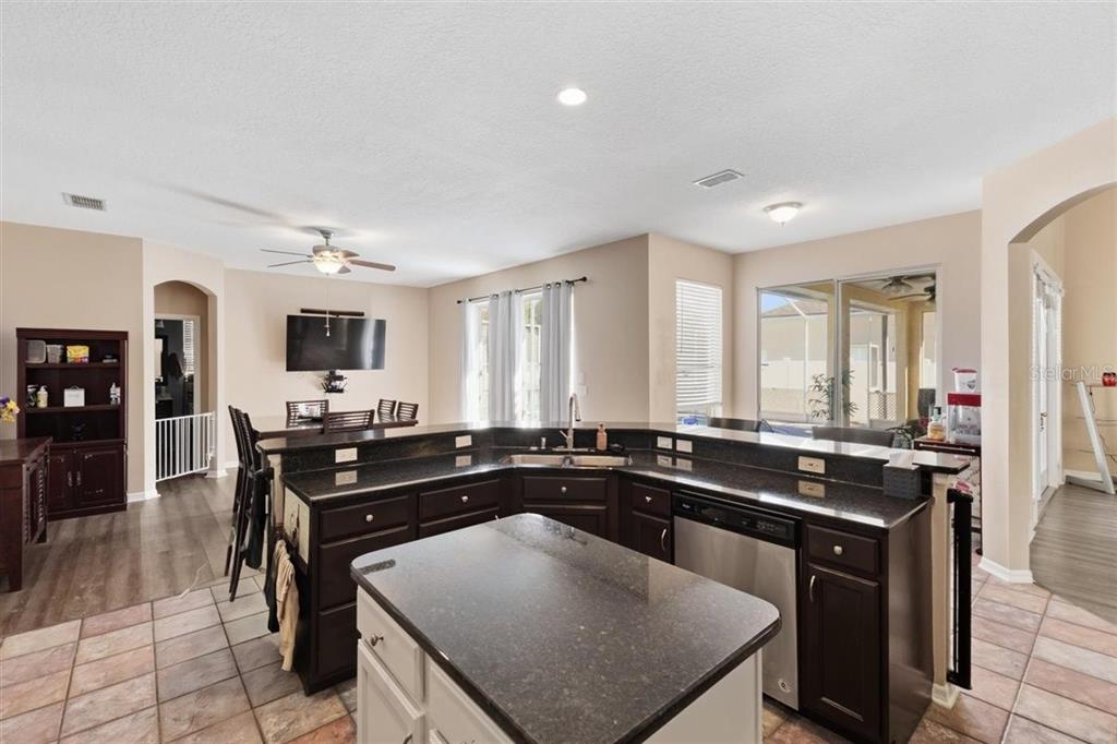 7909 Fernleaf Drive Orlando, FL 32836 - Photo 13 of 40