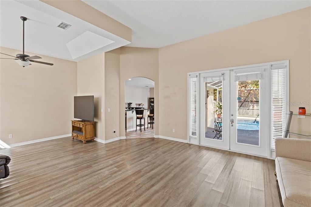 7909 Fernleaf Drive Orlando, FL 32836 - Photo 9 of 40