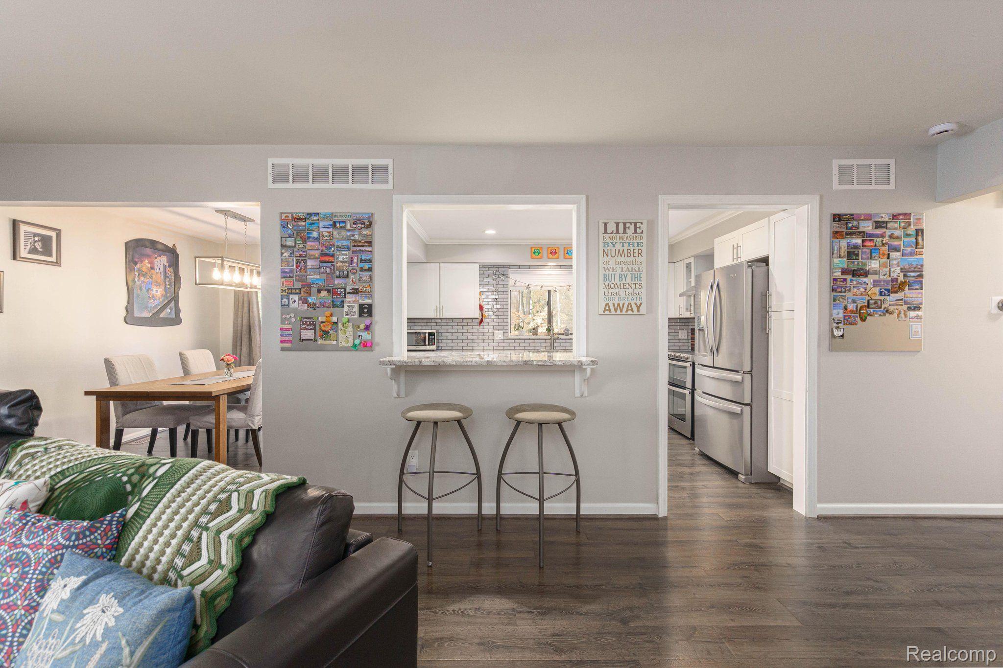 6930 Drake Road West Bloomfield, MI 48322 - Photo 21 of 57 Gallery Image 21