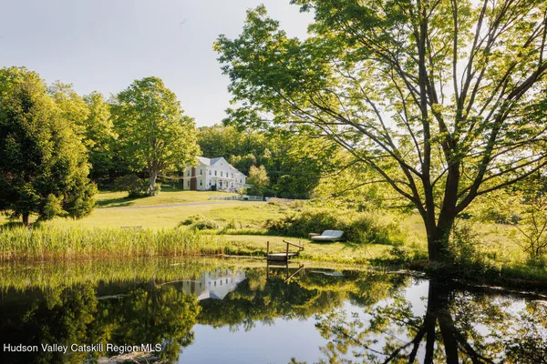 $1,995,000 | 132 Decker Rd Pine Plains, Ancram, NY 12502