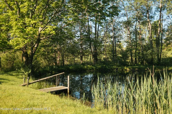 $1,995,000 | 132 Decker Rd Pine Plains, Ancram, NY 12502