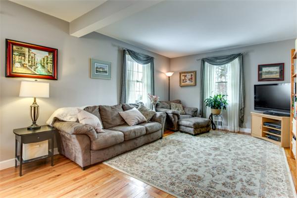 38 Stratford Road Natick, MA 01760 - Photo 8 of 26