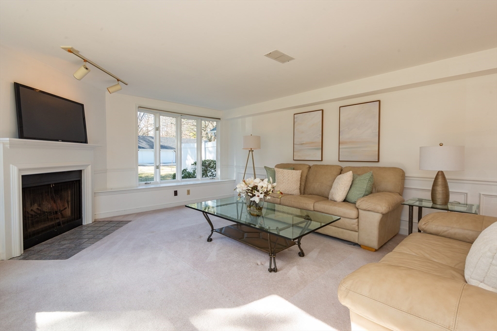 75 Page Road, Unit 12 Bedford, MA 01730 - Photo 3 of 27 Gallery Image 3