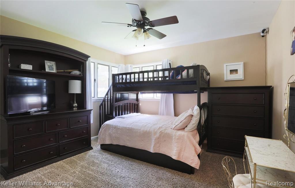 23128 Power Road Farmington, MI 48336 - Photo 21 of 27