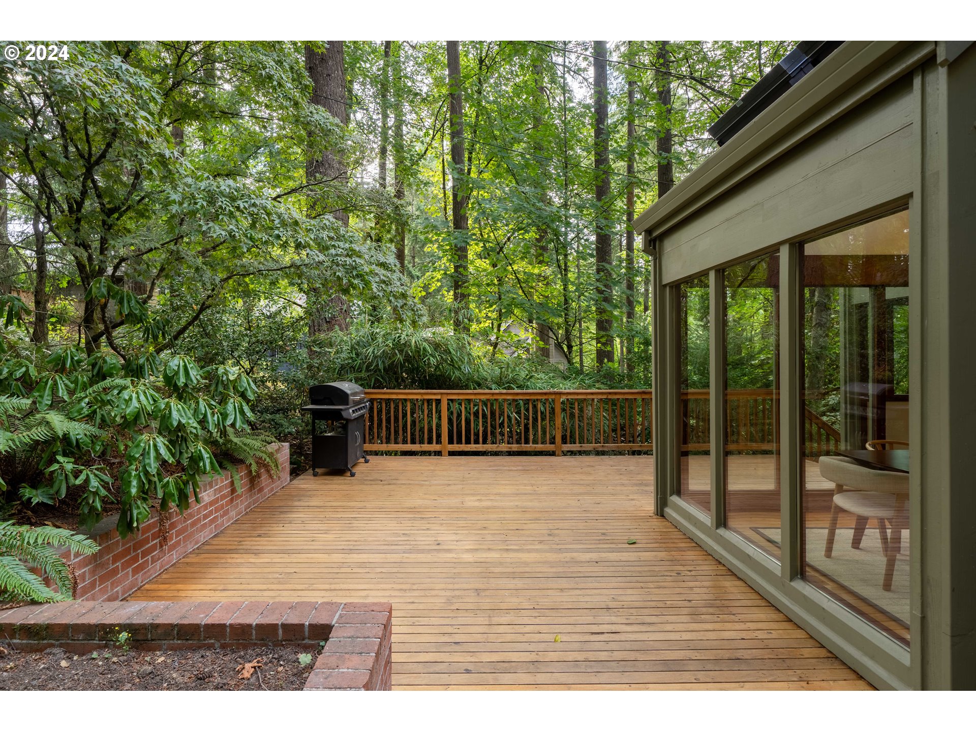 4481 Southwest Fairview Circus Portland, OR 97221 - Photo 21 of 40 Deck