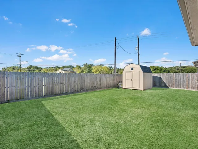 $329,000 | 10 North Forrest Avenue, La Porte, TX 77571