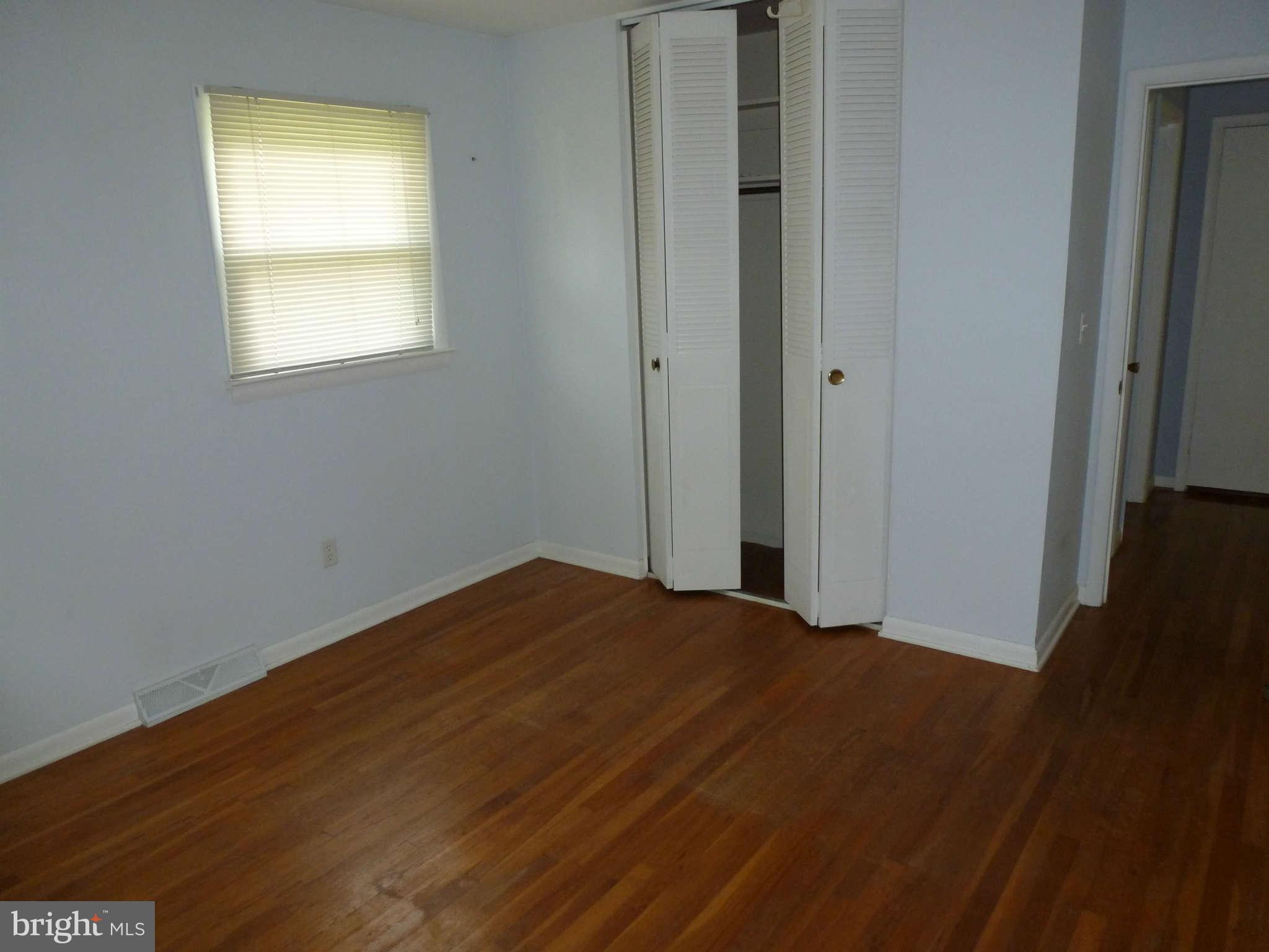 8643 Chestnut Grove Road Frederick, MD 21701 - Photo 11 of 27 Bedroom two