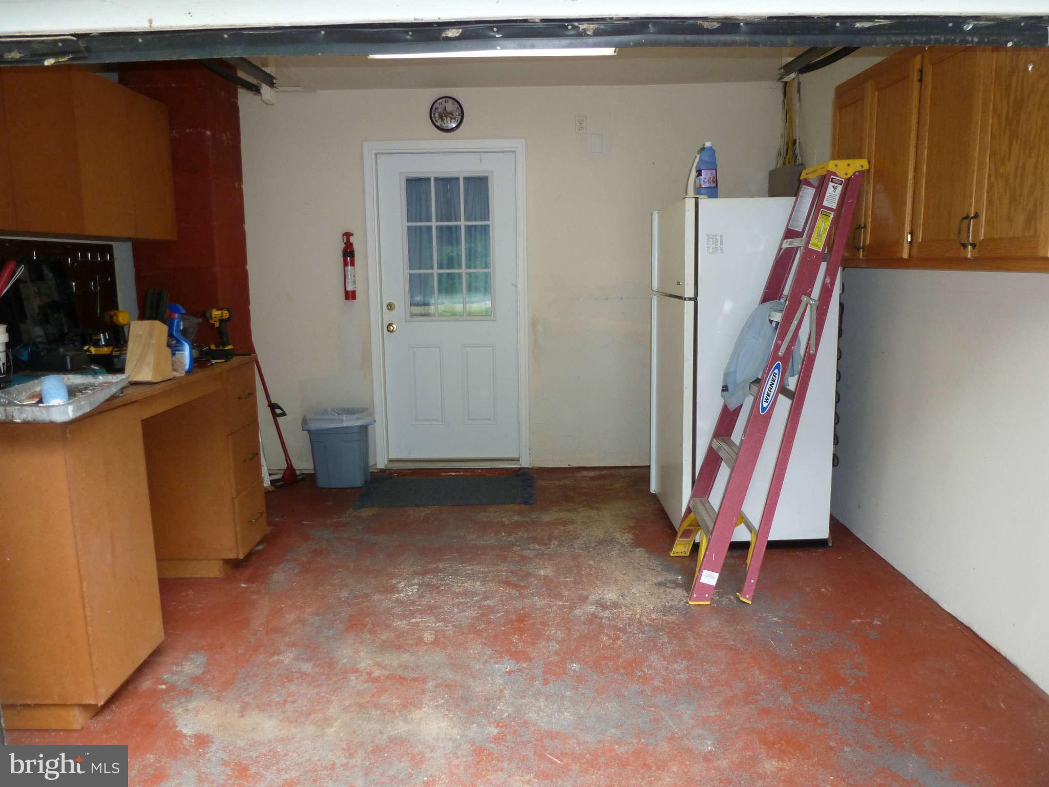 8643 Chestnut Grove Road Frederick, MD 21701 - Photo 19 of 27 Attached single garage