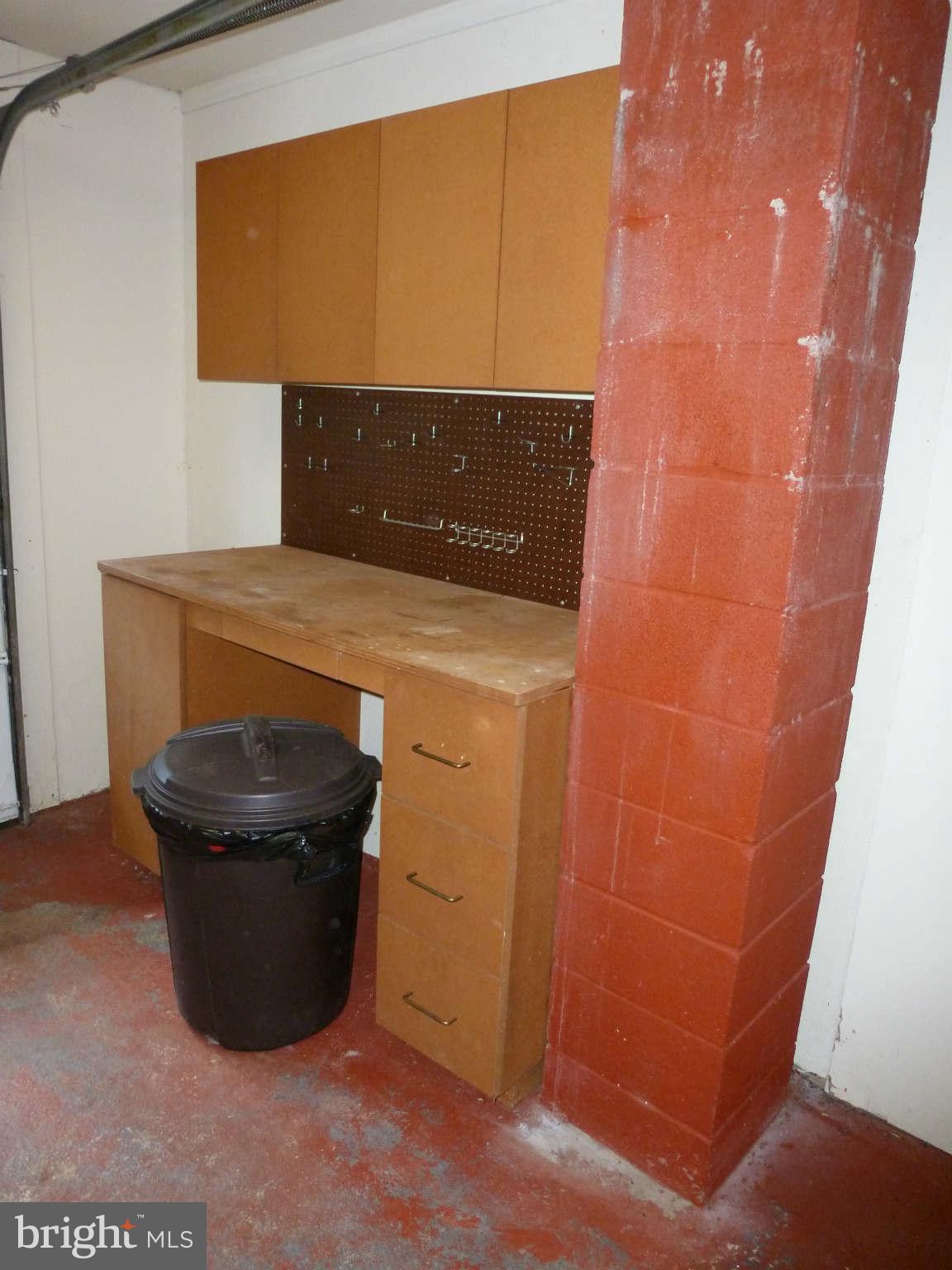 8643 Chestnut Grove Road Frederick, MD 21701 - Photo 20 of 27 Built in work bench