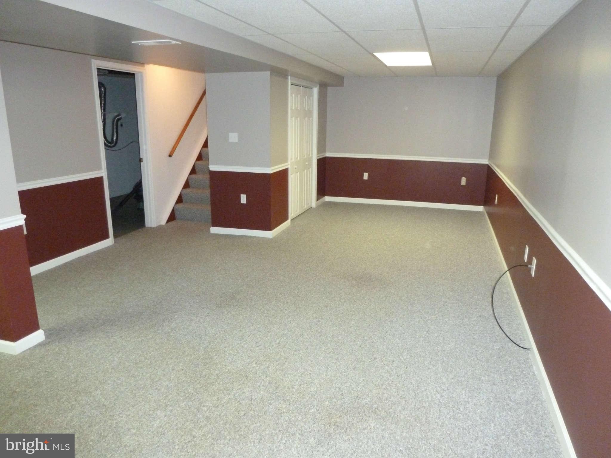 8643 Chestnut Grove Road Frederick, MD 21701 - Photo 7 of 27 Family Room view to stairs