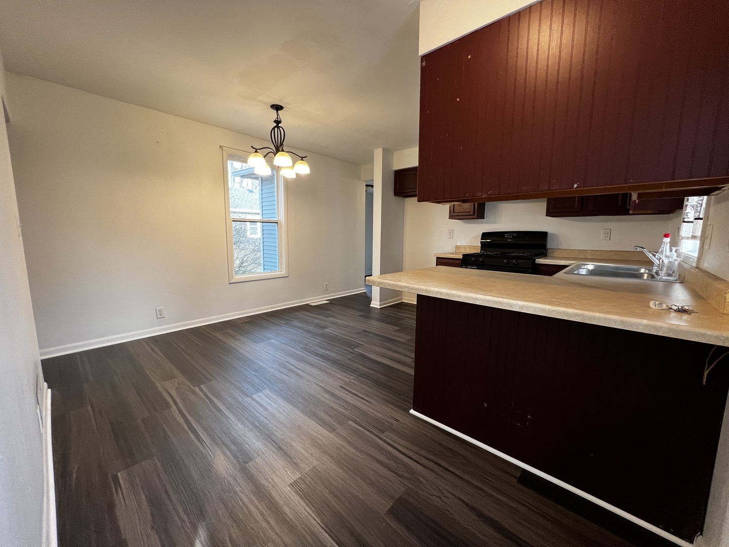 1708 Nachusa Road Dixon, IL 61021 - Photo 15 of 32 Gallery Image 15