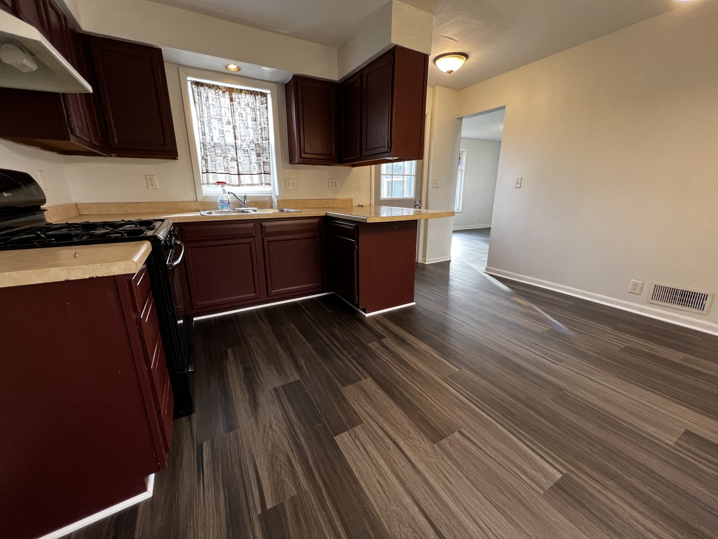 1708 Nachusa Road Dixon, IL 61021 - Photo 17 of 32 Gallery Image 17