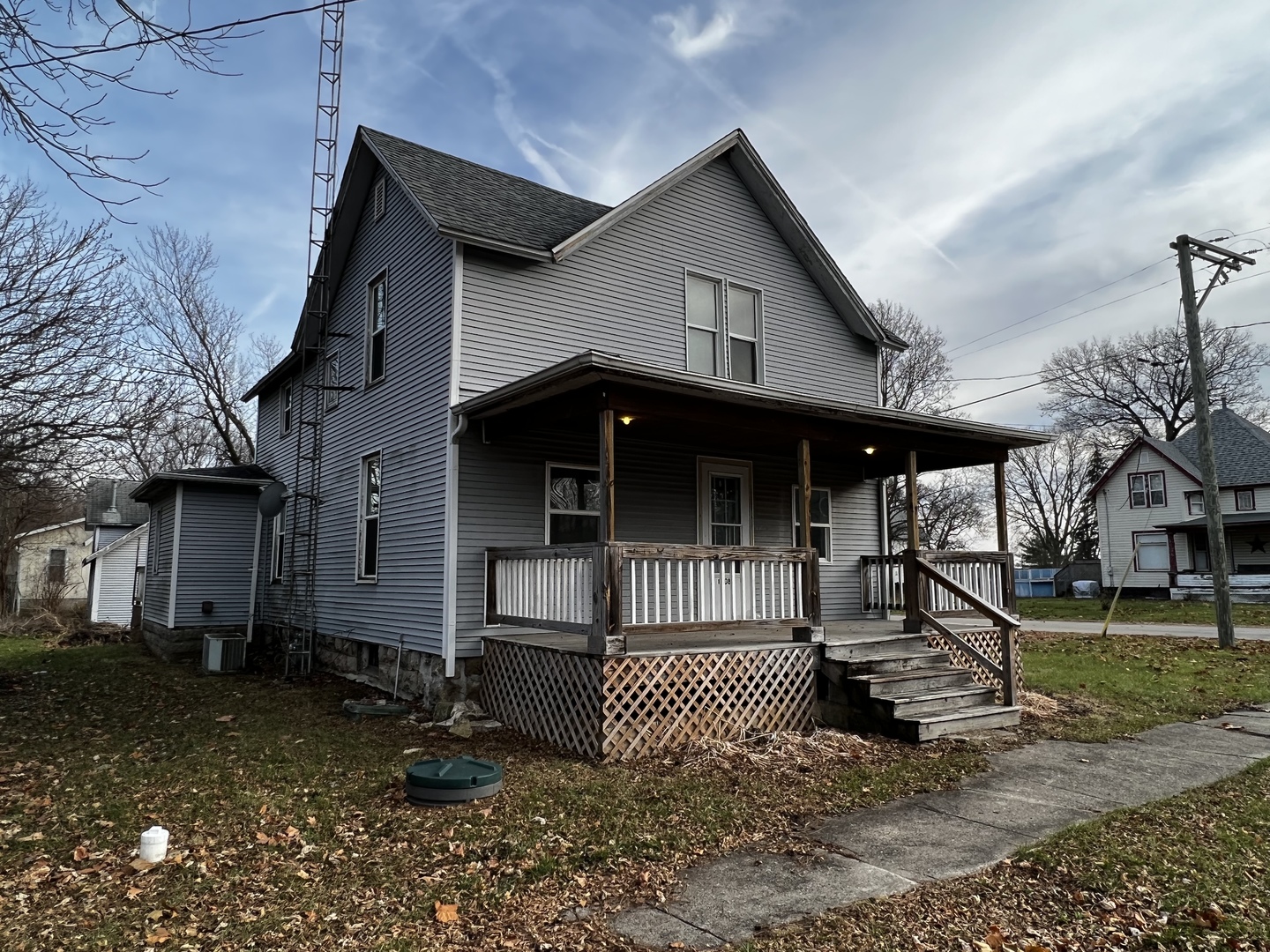 1708 Nachusa Road Dixon, IL 61021 - Photo 3 of 32 Gallery Image 3