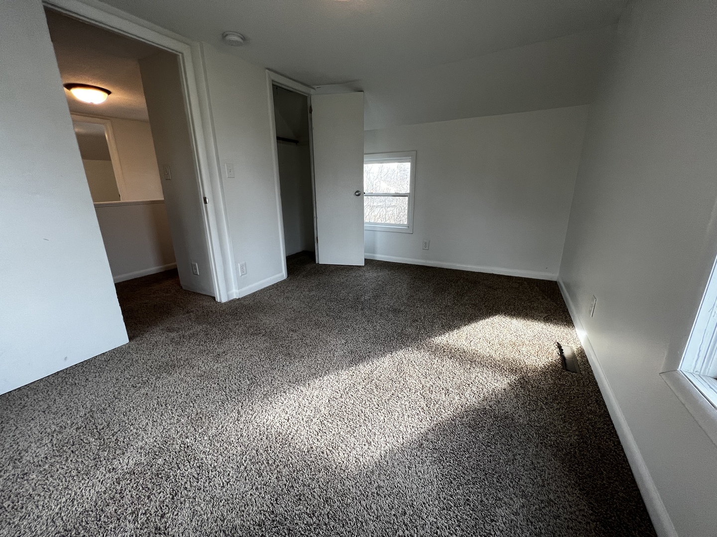1708 Nachusa Road Dixon, IL 61021 - Photo 27 of 32 Gallery Image 27