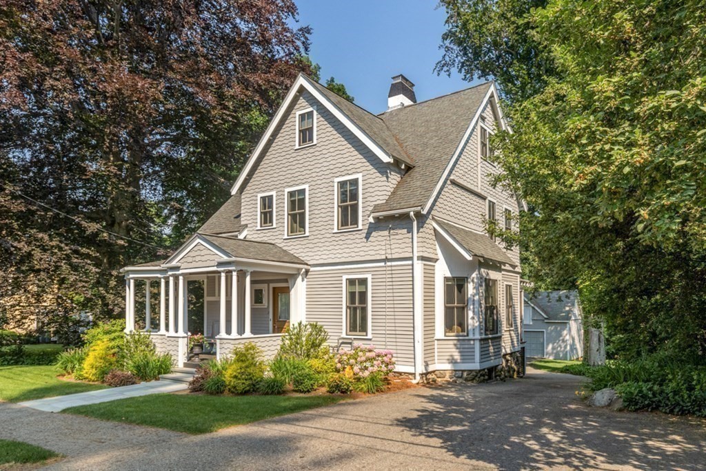 31 Percy Road Lexington, MA 02421 - Photo 20 of 25 front view of a house with a yard