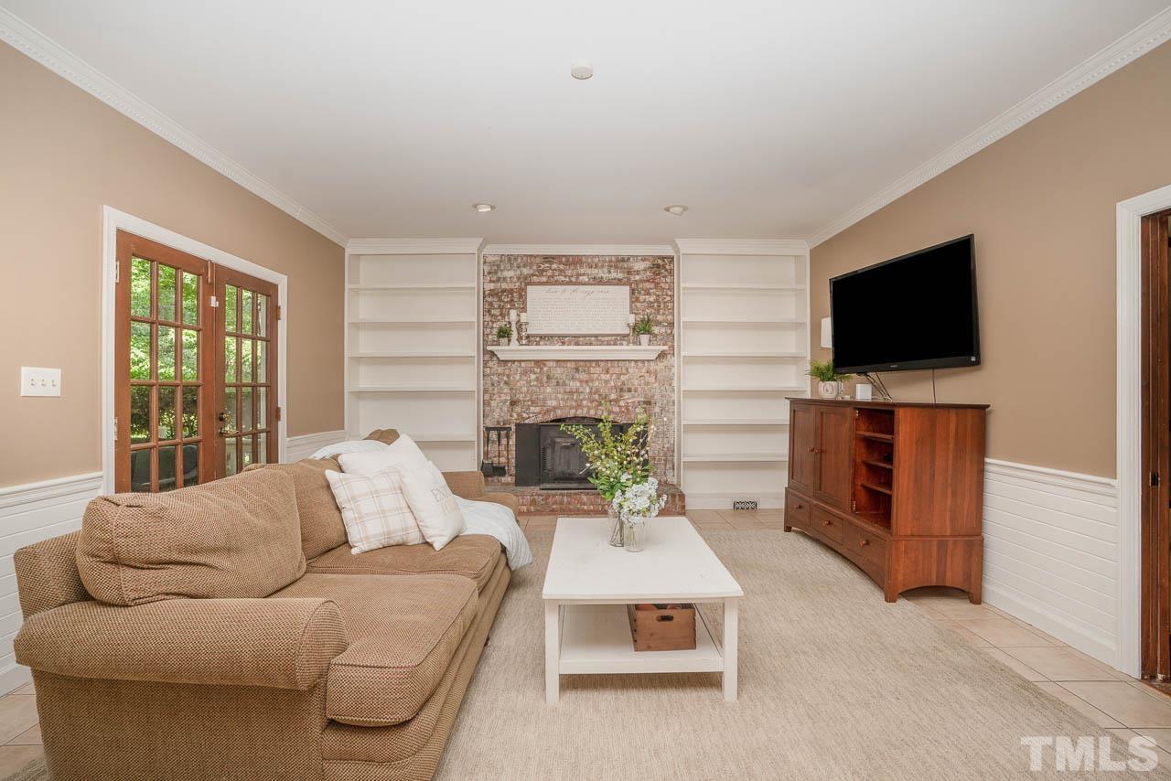 713 Lanham Place Raleigh, NC 27615 - Photo 13 of 25 Gallery Image 13