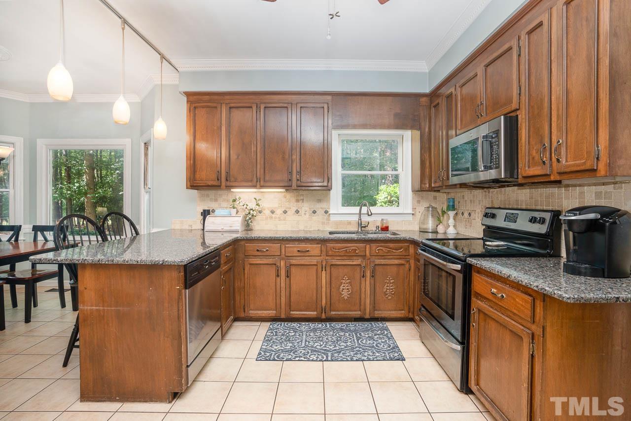 713 Lanham Place Raleigh, NC 27615 - Photo 17 of 25 Gallery Image 17
