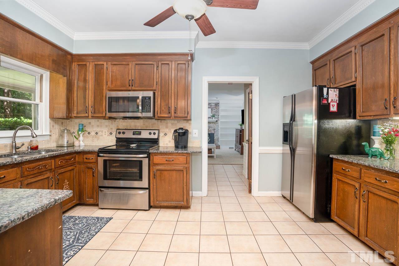 713 Lanham Place Raleigh, NC 27615 - Photo 18 of 25 Gallery Image 18