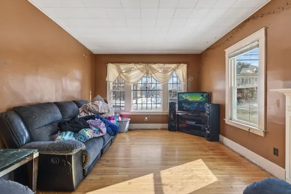 $299,999 | 58 Central Avenue, Lewiston, ME 04240