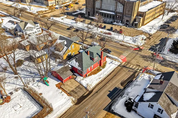 $299,999 | 58 Central Avenue, Lewiston, ME 04240